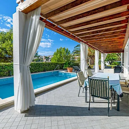 Holiday home Amazing In Okrug Gornji With Wifi Trogir